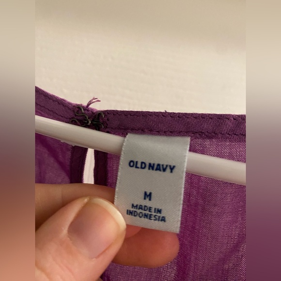 Old Navy Women’s Tank Top - Picture 2 of 7